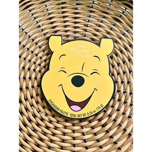 NWT Disney Winnie the Pooh Eyeshadow Palette Pink Brown Purple